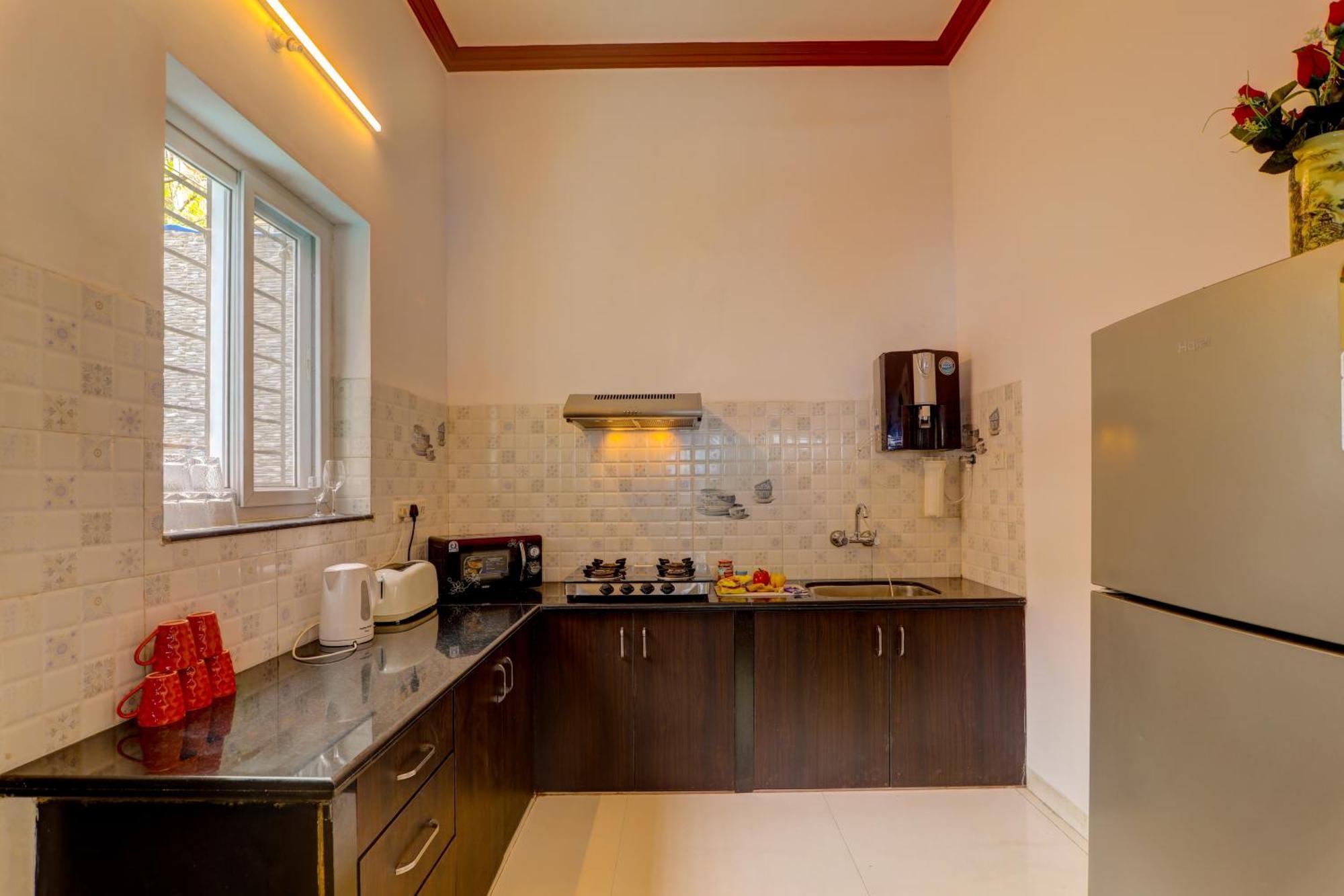 Jaqk Holidays - 9Bhk Villa For Big Groups, Private Pool-Wifi-Cartaker-Parking, North Goa Baga Eksteriør bilde