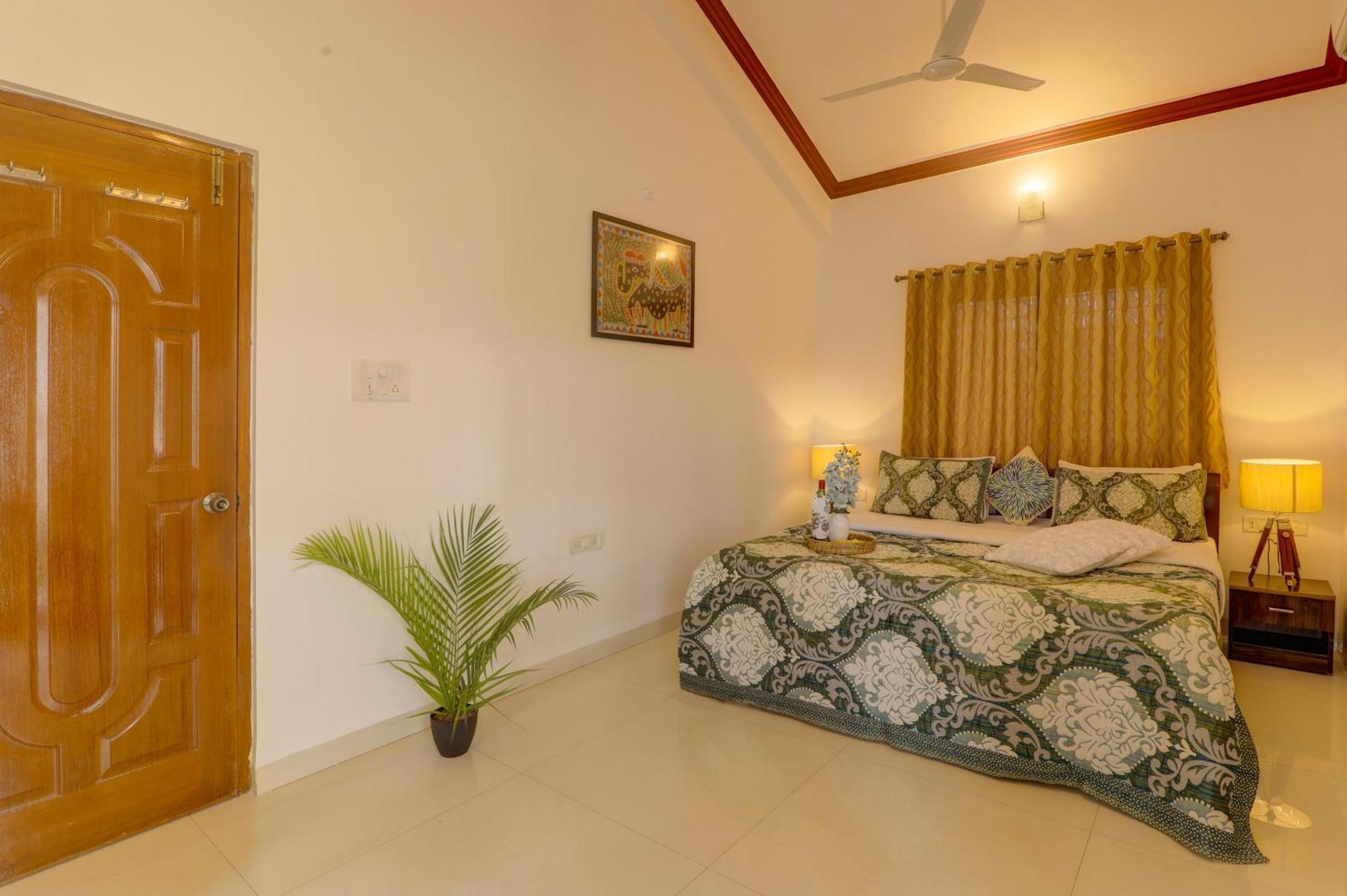 Jaqk Holidays - 9Bhk Villa For Big Groups, Private Pool-Wifi-Cartaker-Parking, North Goa Baga Eksteriør bilde